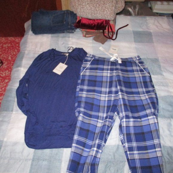 Navy Pj / pyjama set NWT - Picture 2 of 4